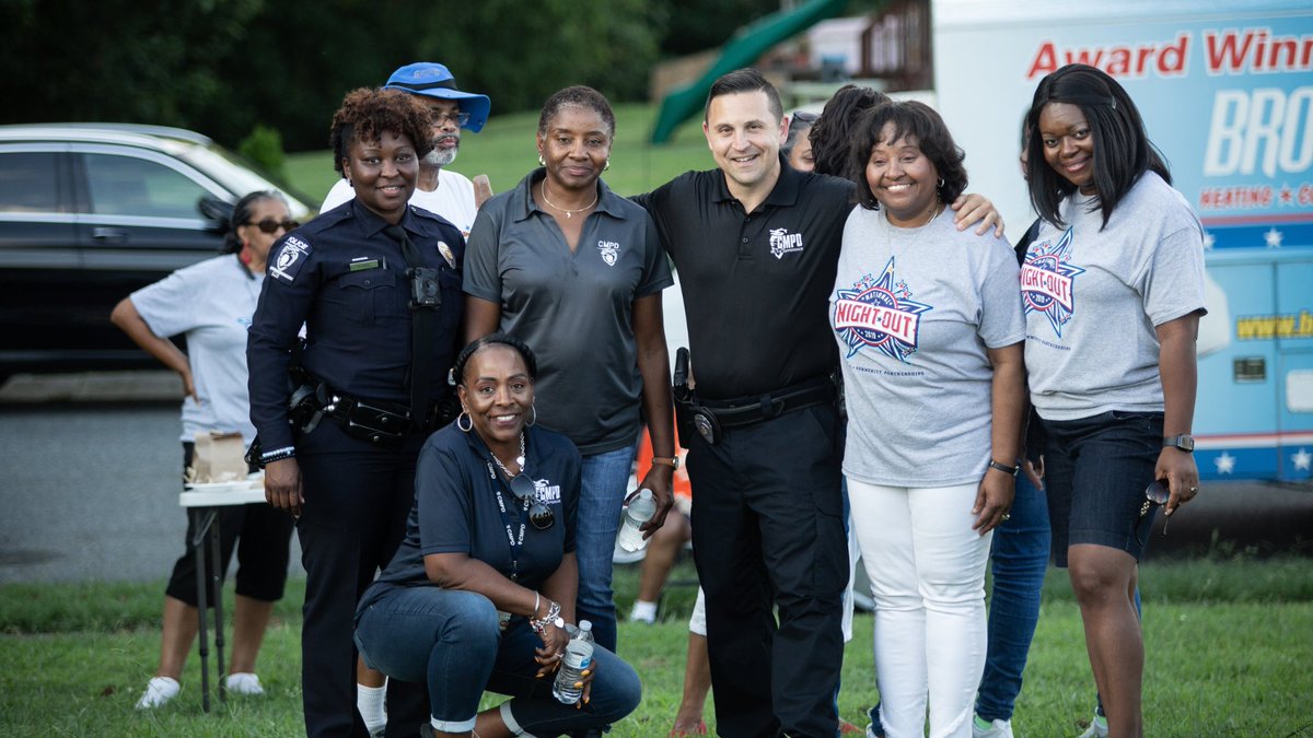🎉 Planning a National Night Out event in your neighborhood? If you’re in one of Charlotte’s Corridors of Opportunity, you can apply for a grant of up to $500 to help cover event costs like food, signs and outreach.

Apply today! Funds are limited and awarded on a first-come,