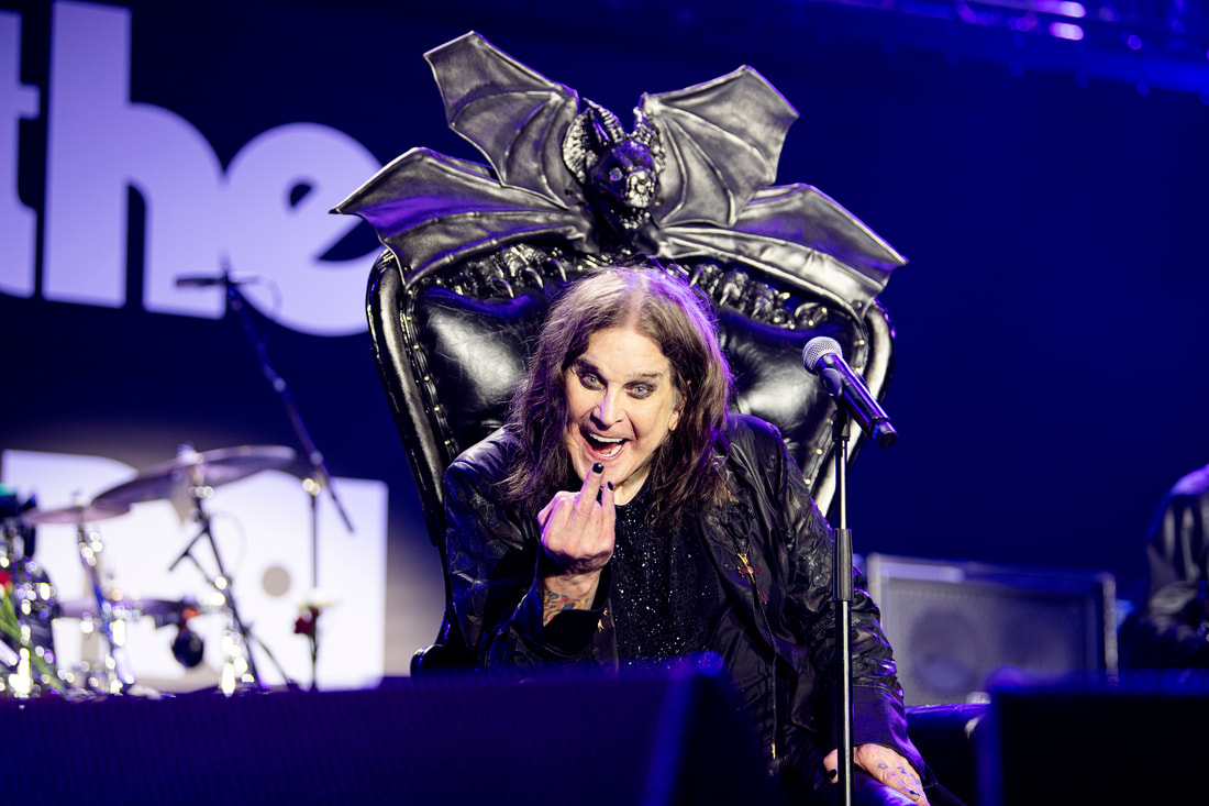 IN REVIEW - BLACK SABBATH / OZZY OSBOURNE - BACK TO THE BEGINNING 
"On any other day that would have been it, but this was no ordinary day."

Photo : Ross Halfin musicnewsmonthly.com/1/post/2025/07…
<a href="/OzzyOsbourne/">Ozzy Osbourne</a> <a href="/BlackSabbath/">BlackSabbath</a> 
#OzzyOsbourne #blacksabbath #review