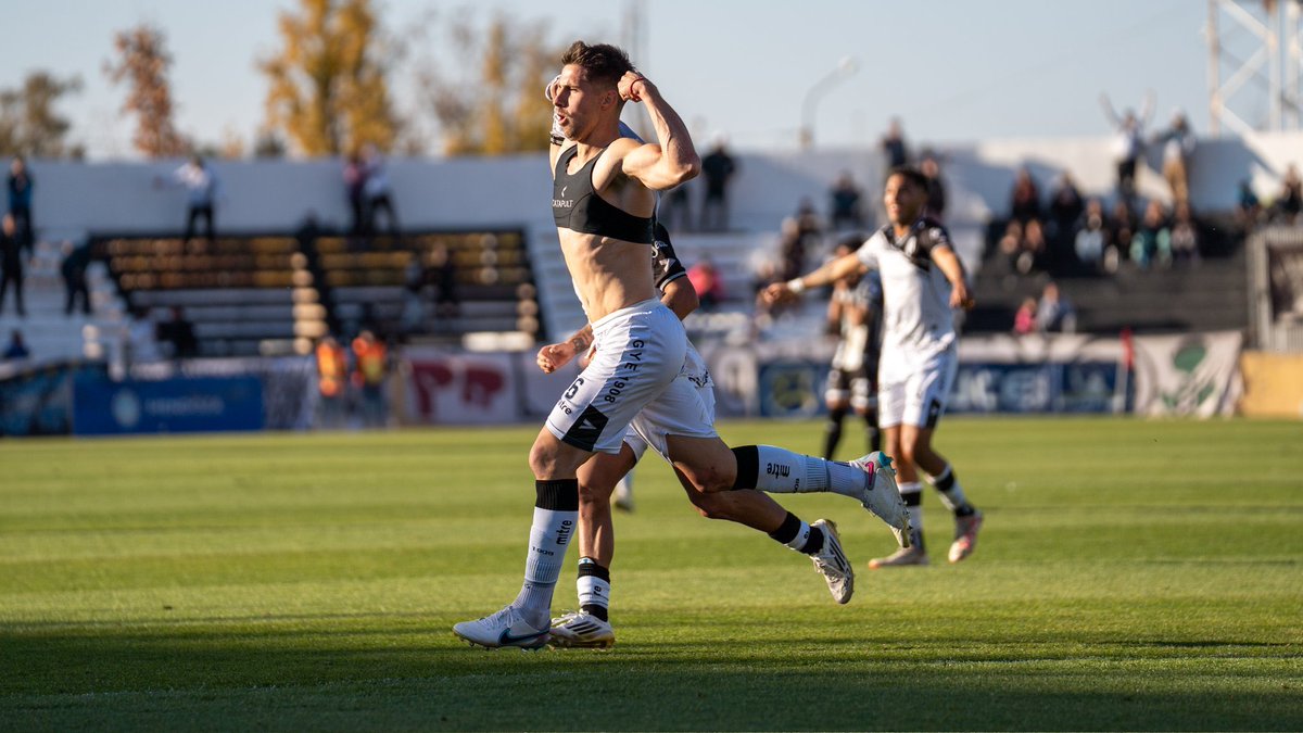 #PrimeraNacional #Fecha21 Res Finales: #ChacaritaJuniors 0 - #DefensoresDeBelgrano 2(Facundo Pons, Enzo González), #Patronato 2(Alan Bonansea, Ian Escobar) - #TristanSuarez 0, #GimnasiaMza 1(Imanol González) - #EstudiantesBA 0