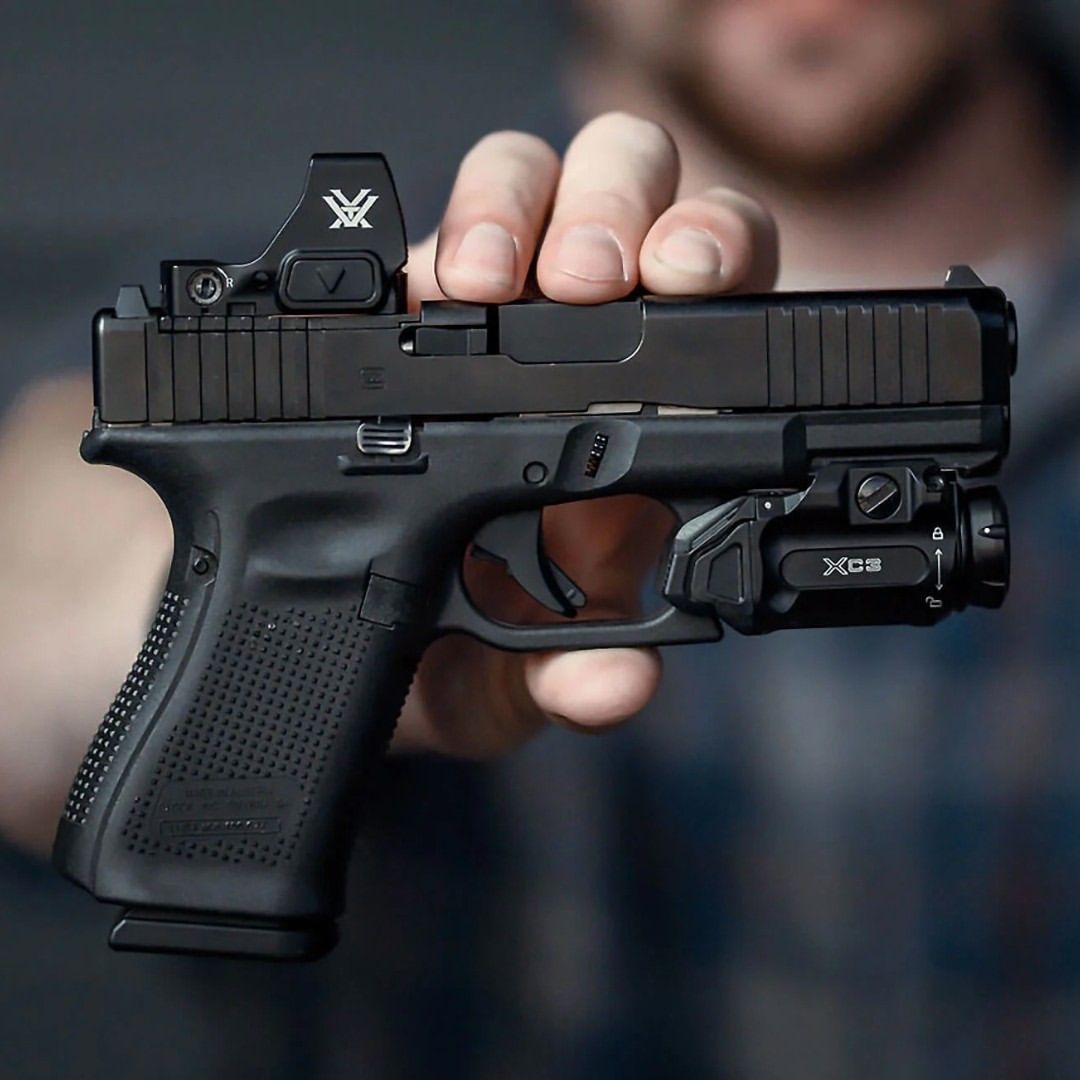 optics_force's tweet image. Confidence starts with your setup: 

Vortex on top.  
SureFire underneath. 
Glock at the center of it all.

When your life depends on it, you don’t guess — you run gear that works. 💪

#OpticsForce #Glock19 #VortexOptics #SureFire #EverydayCarry #EDCsetup #RedDotReady