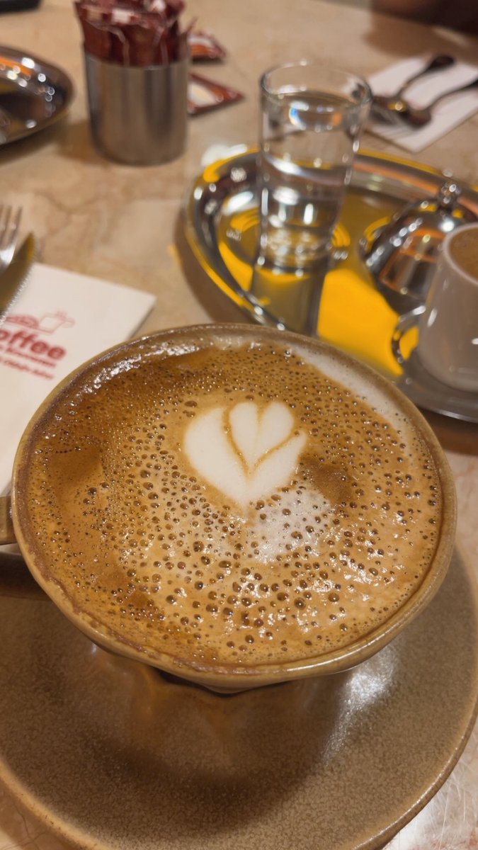 büşra ercan tweet media