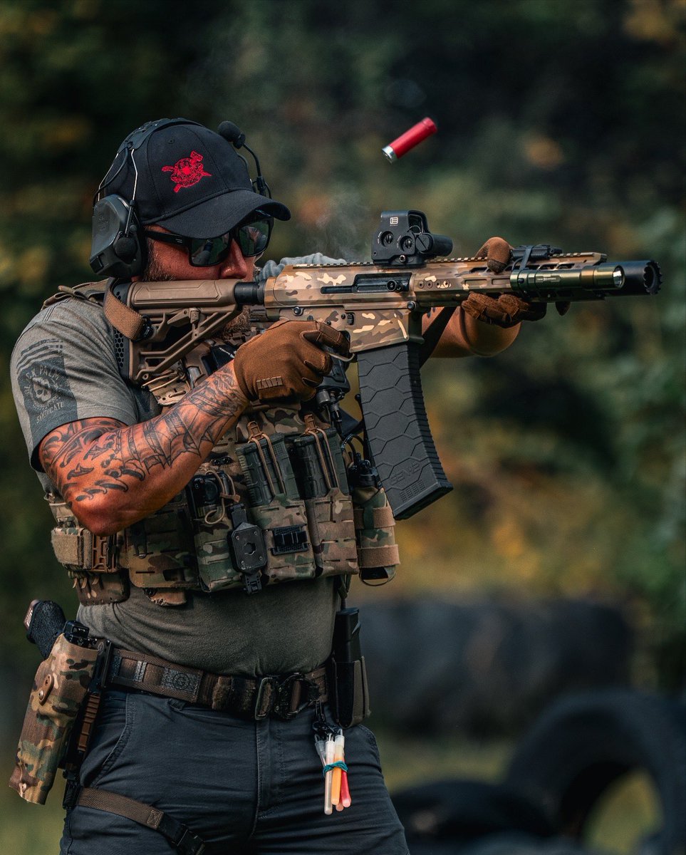EOTECHInc's tweet image. Best shotgun optic in the world, on one of the best shotguns ever made. Just saying.
#EOTECH
@genesisarmsllc