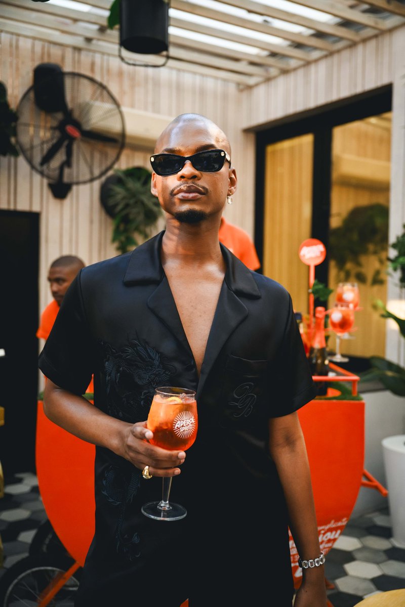 nozipho_mashaba's tweet photo. ‼️The Update‼️
Looks at Phupho Gumede K’s 1st Annual #OnArrival Durban July Welcome Party.
Phupho Gumede K
#VaselineCeraGlow #RIPThirstySkin @Vaselineza #HDJ2025 #HDJMarvelsOfMzansi #HollywoodbetsDurbanJuly #FeelThePulse https://t.co/nwLVfoxcl7