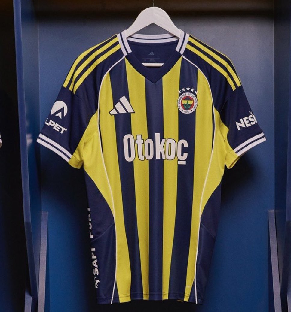 Takip ve Rt’ye gerek yok. Jhon Duran’ın açıklanması şerefine beğenenlerden 2 kardeşimize Fenerbahçe yeni sezon Forması veriyoruz.