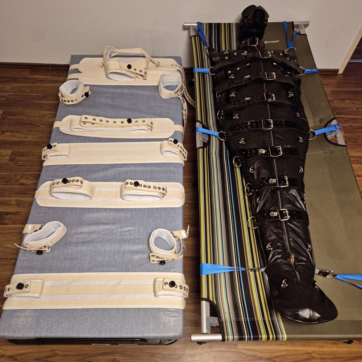 AustrianRubberCouple_ tweet media