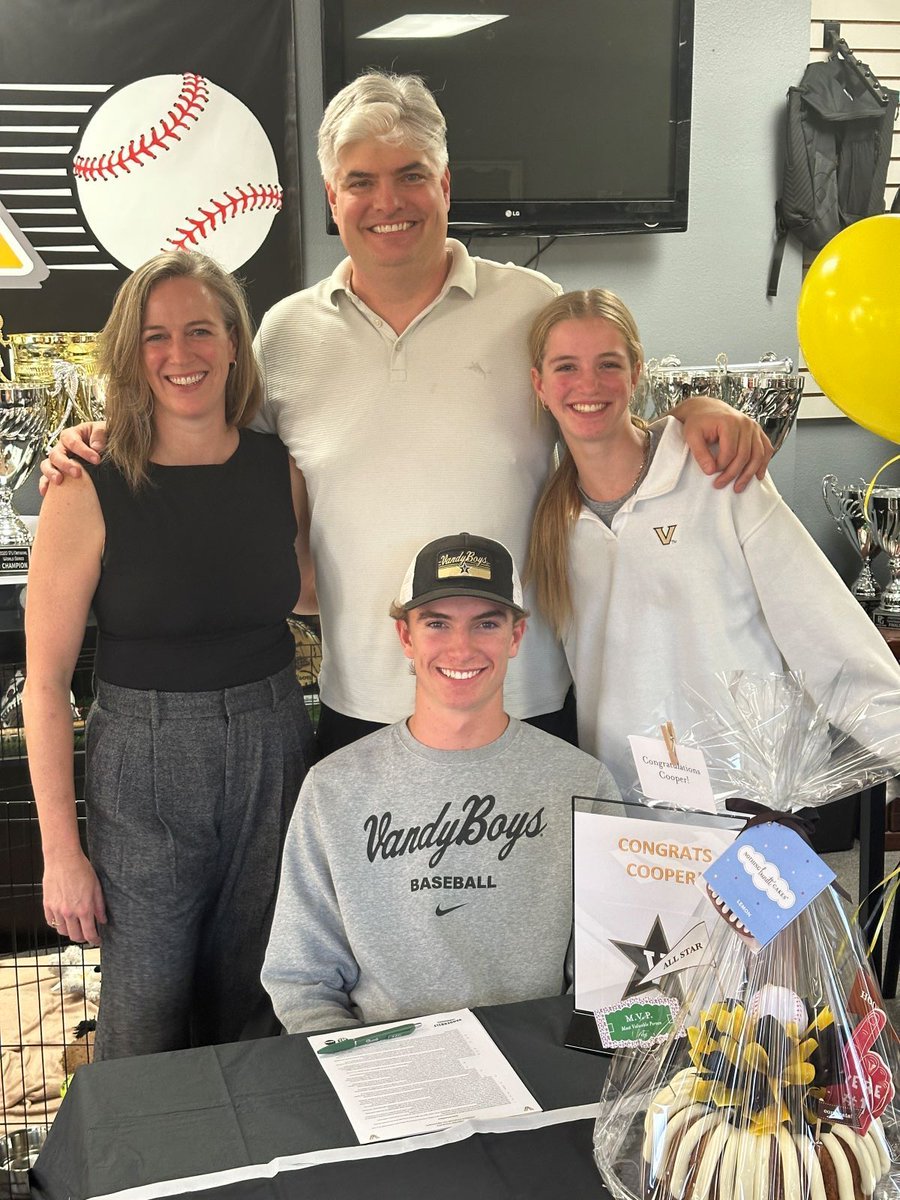 MAJOR LEAGUE DRAFT DAY ON DECK FOR ALISO NIGUEL BASEBALL STANDOUT COOPER FLEMMING
CLICK LINK:
ocsportszone.com/major-league-d… <a href="/OCSportsZone/">OC Sports Zone</a> <a href="/ANHS_Baseball/">ANHS Baseball</a> <a href="/alisoathletics/">Aliso Athletics</a> <a href="/adamkuninsports/">Adam Kunin</a> <a href="/JAC0BRAM0S/">Jacob Ramos</a> <a href="/FernandoMDonado/">Fernando M. Donado</a> <a href="/TimBurtIrvine/">Tim Burt</a>