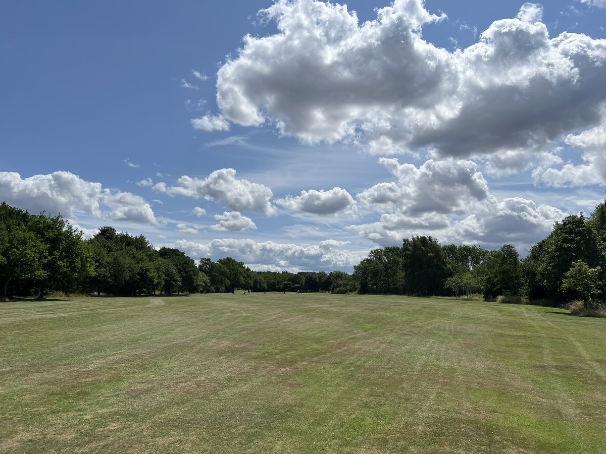 wilkoloopylu's tweet image. #NHS1000miles week 27 for 2025
Walk 🚶‍♀️ 13.10 miles 
Run 🏃🏻‍♀️ 22.30 miles
Total 35.40 miles 
YTD 1024.34 miles 
Completed it! 3 weeks earlier than last year, can I beat last years total?! So proud of the boy, well deserved managers player of season 🥹the confidence boost he needed
