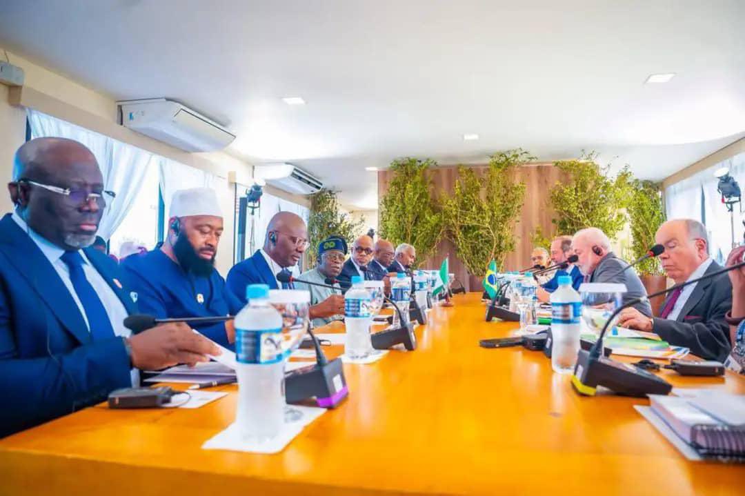 RtHonSheriff's tweet image. I had the honour, yesterday in Rio de Janeiro, to join His Excellency President Bola Ahmed Tinubu (GCFR) in a bilateral meeting with President Luiz Inácio Lula da Silva of Brazil.
It was a significant step in advancing our diplomatic and economic engagement with Brazil. We…
