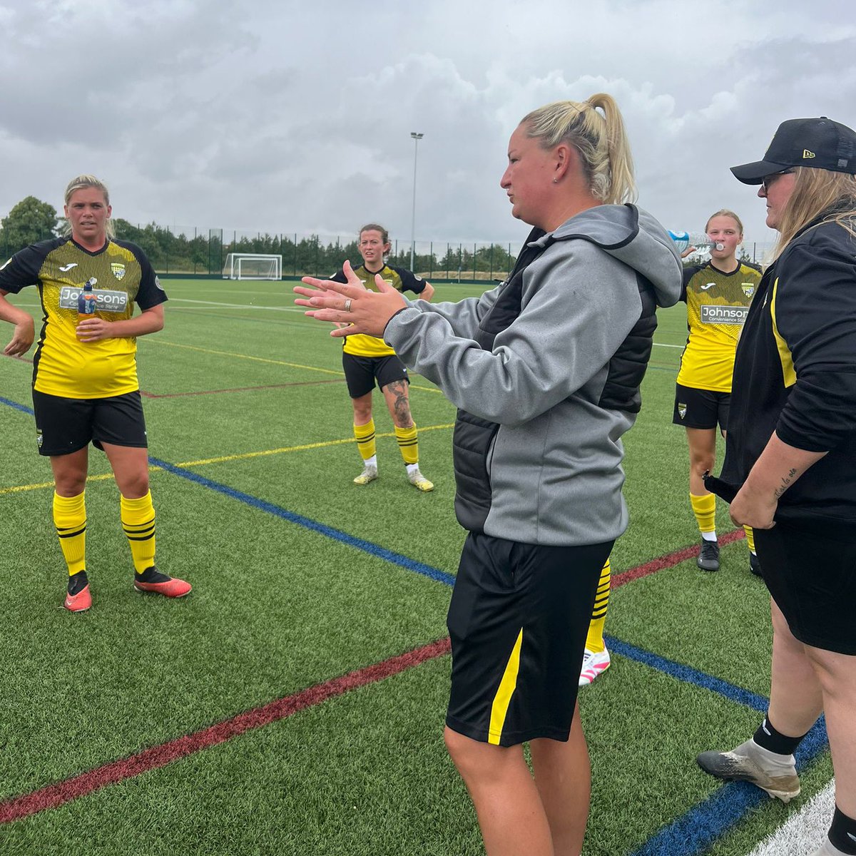Big thanks to Biggleswade for hosting us today in our first pre-season fixture.

Plenty of positives to build on ✅
Plenty to work on 🔄
We keep pushing in training 💪

Next up: Thetford – 20th July 📆⚽

#UTSP 🟡⚫️