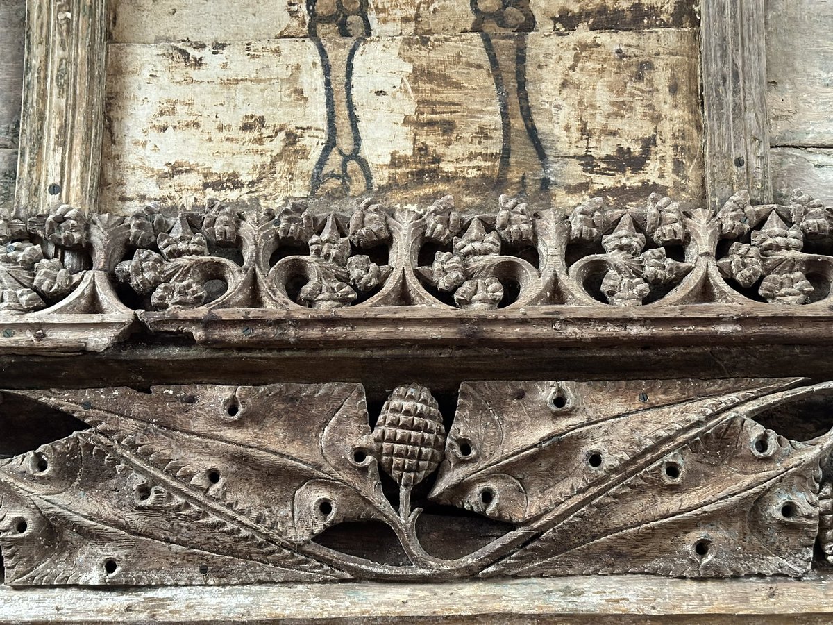 fraglast's tweet photo. How rood! 
St Eilian’s Church, Llaneilan, Ynys Mon. 
No #DoorInMidAir here @TheHistoryMouse https://t.co/mYhSkrPGOe