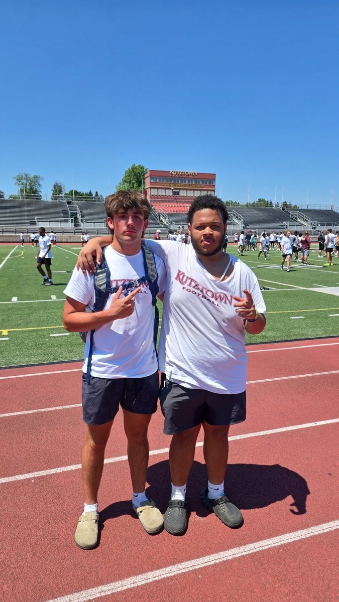 DaeTrot1's tweet image. Had a great day at Kutztown’s prospect camp! Thanks to all the coaches for all the pointers and help throughout the day. @CoachFargo_KUFB @JohnnyDiv56 @KUBearsFootball @KUHC_Clements @CoachCella_KU