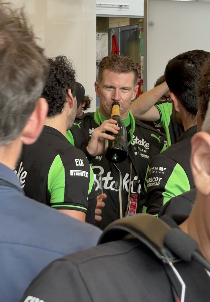 Sauber only had two bottles of champagne, both Mercedes and Aston Martin sent them all of theirs so the team could celebrate properly!  

A very hard fought well deserved podium for both team and driver 
#BritishGP