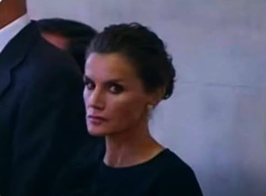Leticia cuando Felipe VI le ha dicho que estaban en números rojos.