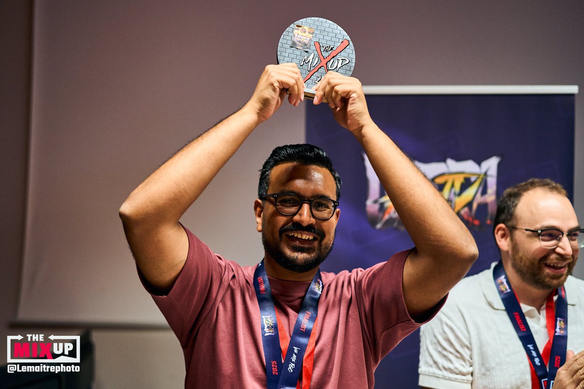 Announcing the triumphant champions of the ULTRA STREET FIGHTER IV tournament!

🥇 Ajay
🥈 <a href="/Linkexelo/">Linkexelo</a> 
🥉 <a href="/Roozu91/">Roozu</a>