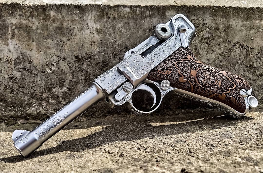Luger P08 Parabellum.