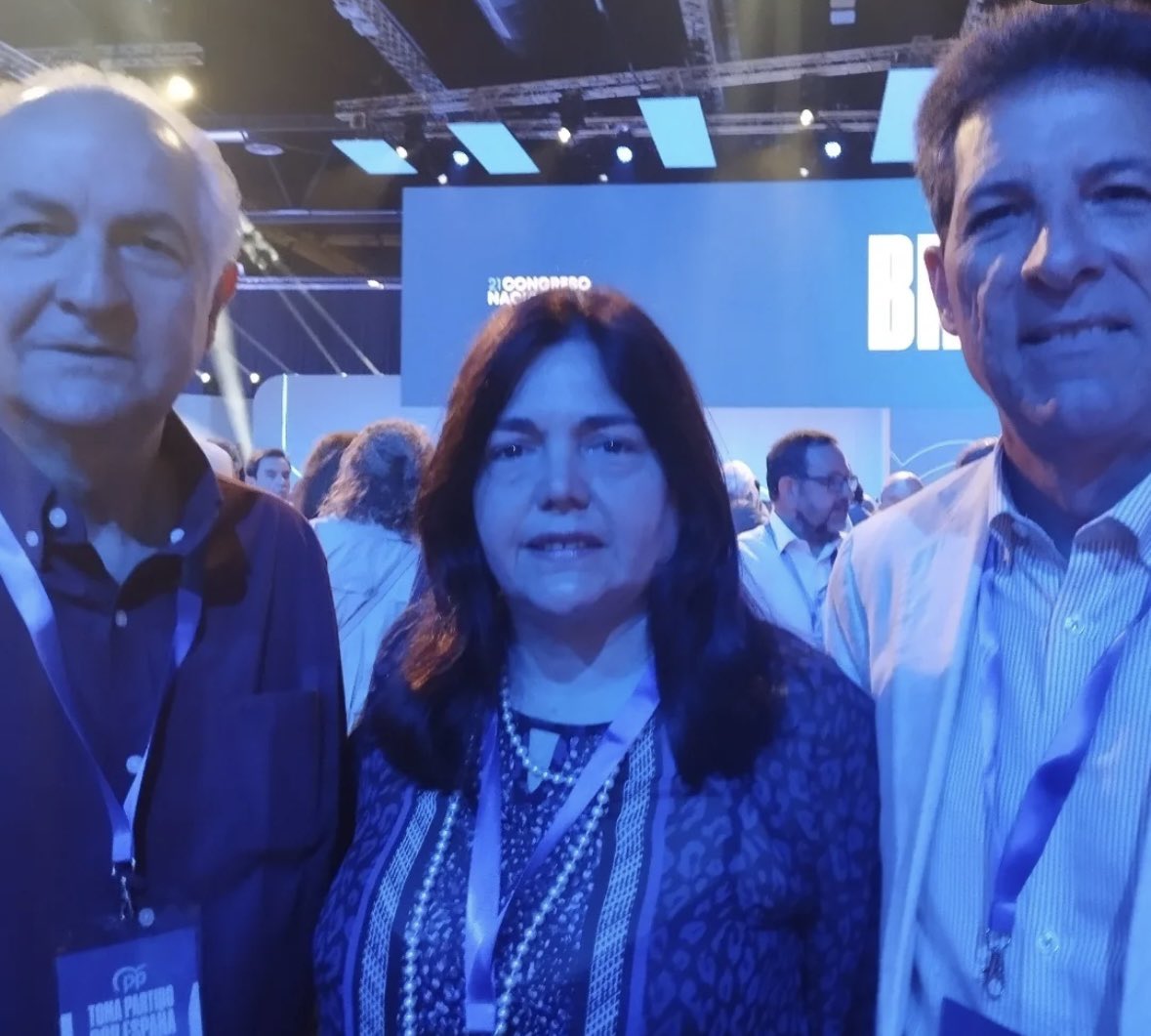 ๐ด๐๐ania๐ฉต (@melania0880) on Twitter photo ๐๐ป๐ช En el #21CongresoNacionalPP, Venezuela tambiรฉn brillรณ con fuerza.
๐ <a href="/NunezFeijoo/">Alberto Nรบรฑez Feijรณo</a>, <a href="/cayetanaAT/">Cayetana รlvarez de Toledo</a> e <a href="/IdiazAyuso/">Isabel Dรญaz Ayuso</a> hicieron menciรณn especial al drama venezolano, expresando su respaldo a la lucha democrรกtica y el liderazgo de <a href="/MariaCorinaYA/">Marรญa Corina Machado</a>.
La intervenciรณn de estas figuras del ๐๐ป๐ช En el #21CongresoNacionalPP, Venezuela tambiรฉn brillรณ con fuerza.
๐ <a href="/NunezFeijoo/">Alberto Nรบรฑez Feijรณo</a>, <a href="/cayetanaAT/">Cayetana รlvarez de Toledo</a> e <a href="/IdiazAyuso/">Isabel Dรญaz Ayuso</a> hicieron menciรณn especial al drama venezolano, expresando su respaldo a la lucha democrรกtica y el liderazgo de <a href="/MariaCorinaYA/">Marรญa Corina Machado</a>.
La intervenciรณn de estas figuras del