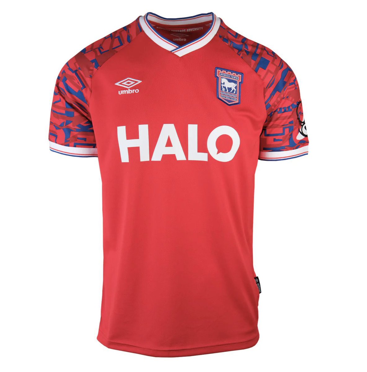🗞️ #Kitnews as the new 2025-26 <a href="/IpswichTown/">Ipswich Town</a> kits made by <a href="/umbro/">Umbro</a> have been released.

📸 thekitman.co.uk/ipswich-town-2…

How many star ⭐️ out of 5 would you rate them?

#TheKitman 👕

#IpswichTown #ITFC #Umbro