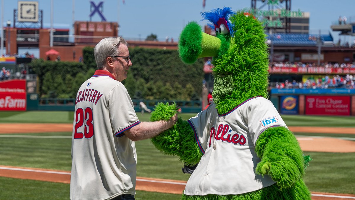 PennMBB's tweet image. McCaffery on the mound.
#FightOnPenn ๐ด๐ต๐ | @phillies