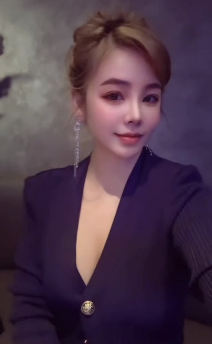 phamnhuy88's tweet photo. Học cách kiên cường và trân trọng những điều tưởng chừng như bình dị.Nghịch cảnh không phải để quật ngã mà để rèn giũa bản lĩnh và hun đúc nghị lực vươn lên. Vì thế ,hãy đón nhận nghịch cảnh như một phần của sự trưởng thành dù đau đớn nhưng luôn có ý ng https://t.co/4cD0fYZz3h