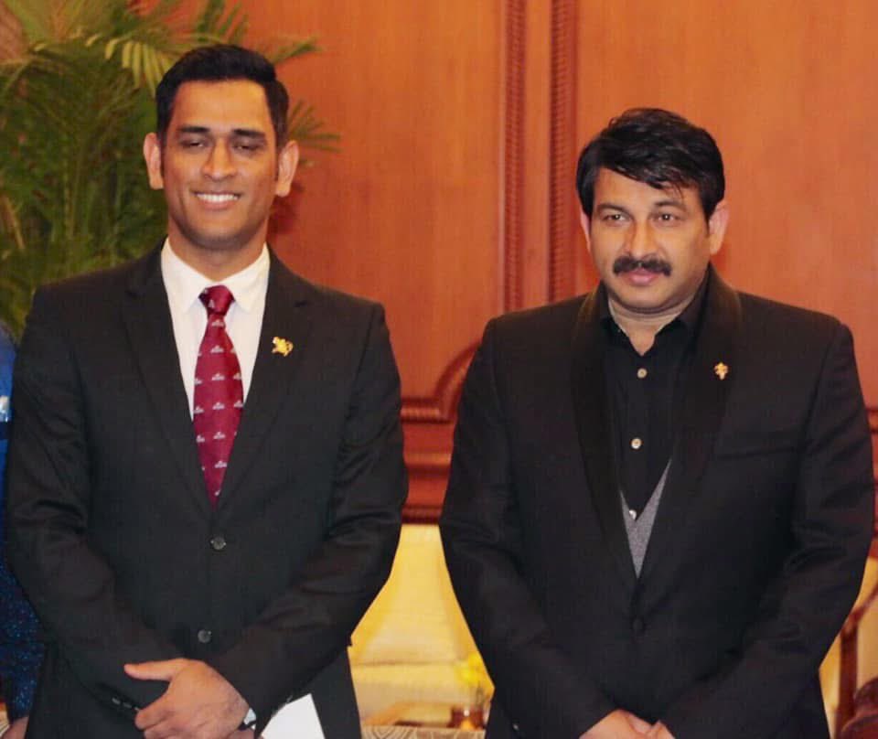 Manoj Tiwari (@manojtiwarimp) on Twitter photo विश्व क्रिकेट जगत में भारत का नाम रोशन करने वाले महान खिलाड़ी, विश्व विजेता भारतीय क्रिकेट टीम के पूर्व कप्तान व बल्लेबाज मेरे मित्र <a href="/msdhoni/">Mahendra Singh Dhoni</a> जी को जन्मदिन की हार्दिक बधाई एवं शुभकामनाएं।
#MSDhoni
#HappyBirthdayDhoni विश्व क्रिकेट जगत में भारत का नाम रोशन करने वाले महान खिलाड़ी, विश्व विजेता भारतीय क्रिकेट टीम के पूर्व कप्तान व बल्लेबाज मेरे मित्र <a href="/msdhoni/">Mahendra Singh Dhoni</a> जी को जन्मदिन की हार्दिक बधाई एवं शुभकामनाएं।
#MSDhoni
#HappyBirthdayDhoni