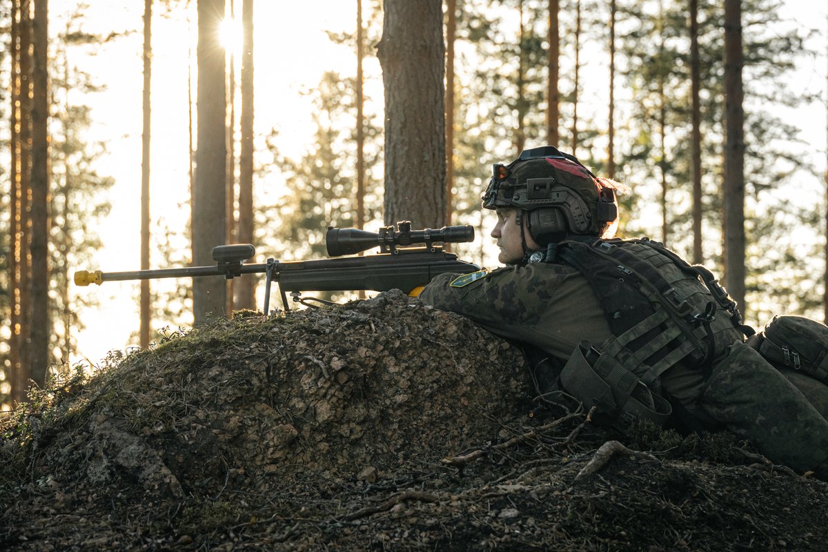 Karjalan prikaatissa tähystetään jo kohti saapumiserää 2/25, joka aloittaa palveluksensa maanantaina 7. heinäkuuta.

Tulevat alokkaat – nauttikaa viikonlopusta ennen palveluksen alkua ja saapukaa Karjalan prikaatiin huomenna, maanantaina 7.7.2025, klo 16.00 mennessä.

#KARPR