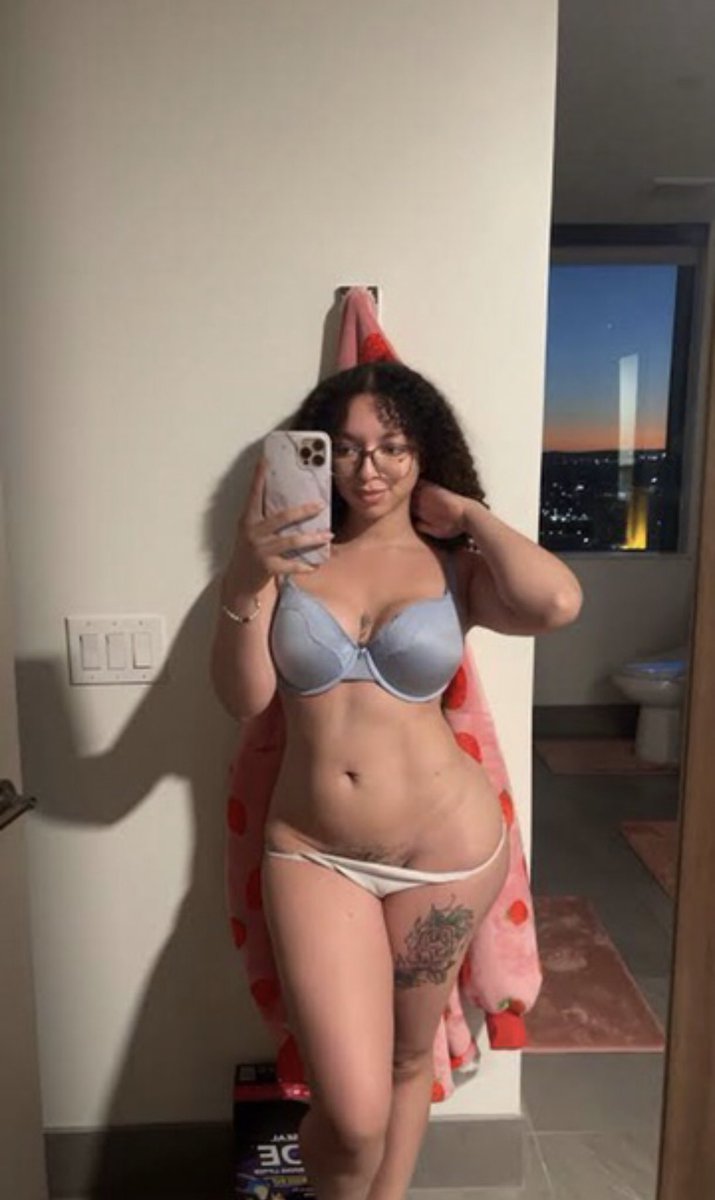 Ller011Mu's tweet photo. @thejenawolfy You wana go fuck this https://t.co/Gml4rqOPcl
