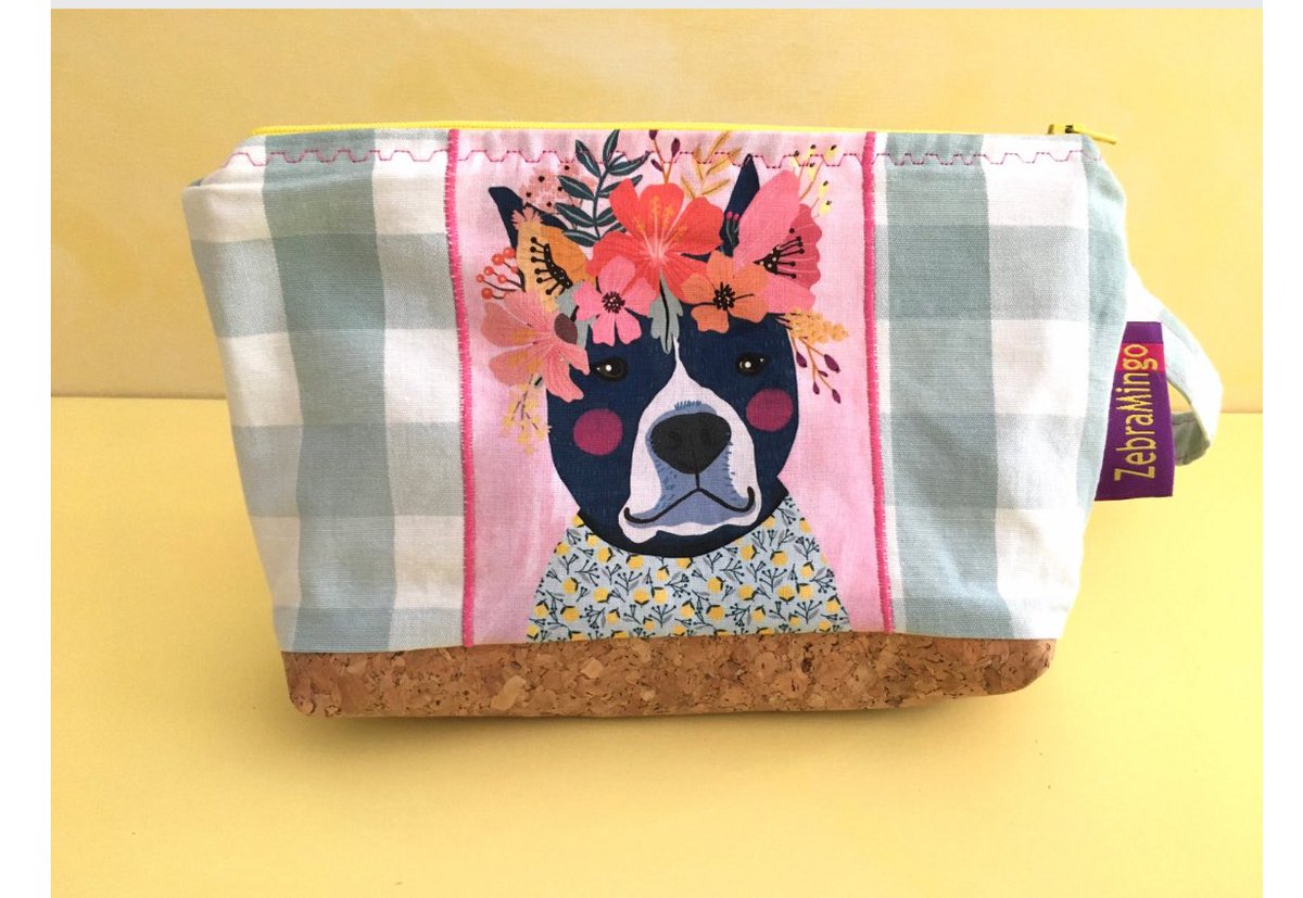 ZebraMingo Crafts (@zebramingo) on Twitter photo Sunday smiles! Waterproof zipped pouches on a cork base - more choice online zebramingo.etsy.com/listing/127460โฆ #shopindie #Bulldogs #sundayvibes #SMILEtt23 Sunday smiles! Waterproof zipped pouches on a cork base - more choice online zebramingo.etsy.com/listing/127460โฆ #shopindie #Bulldogs #sundayvibes #SMILEtt23