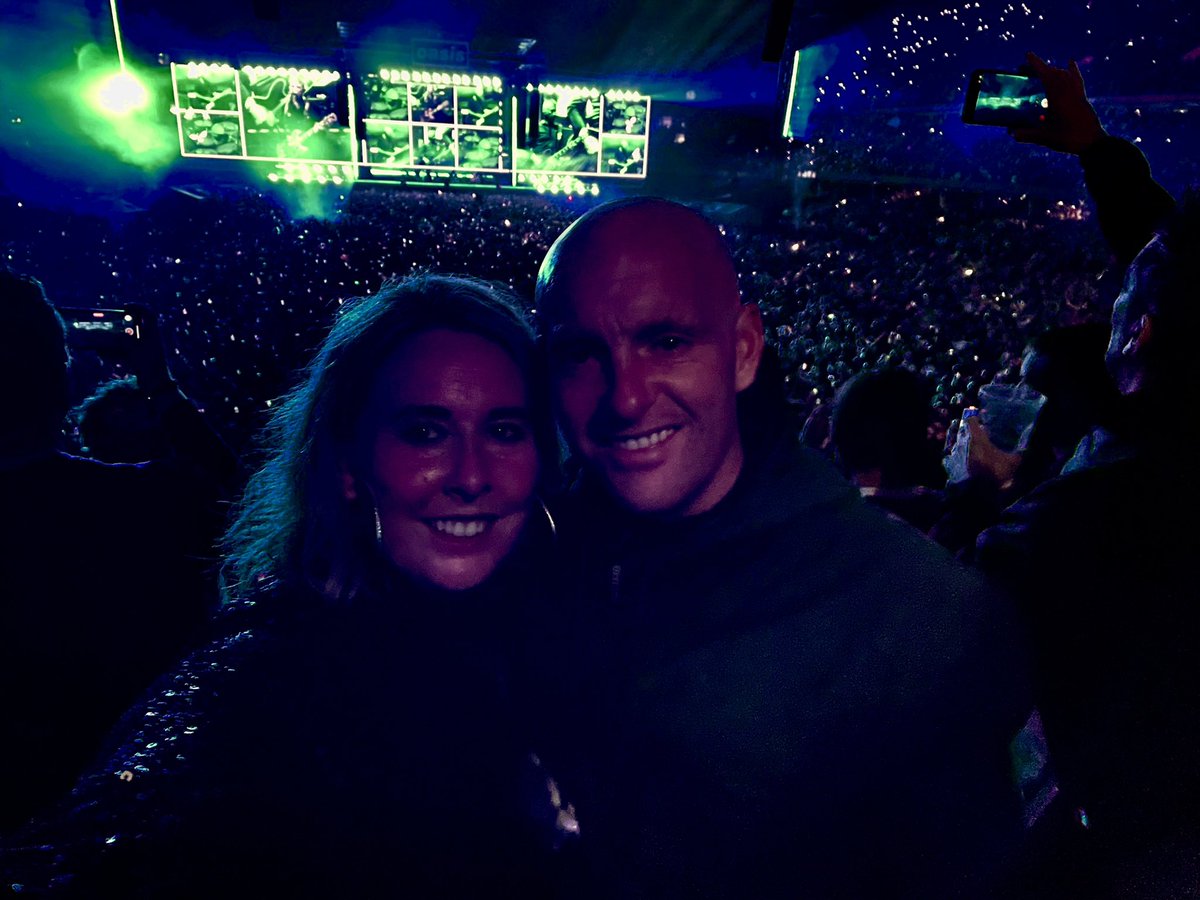 Sioned_P's tweet photo. 🖤🤍Oasis🤍🖤 https://t.co/weuEBofoTu