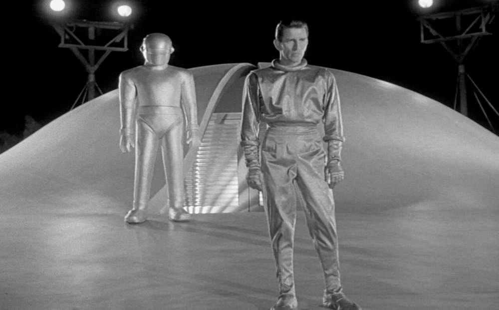 ImbrugliaJim's tweet photo. I'm watching the classic film "The Day the Earth Stood Still" right now on #fetv https://t.co/9JMHA0LxJJ