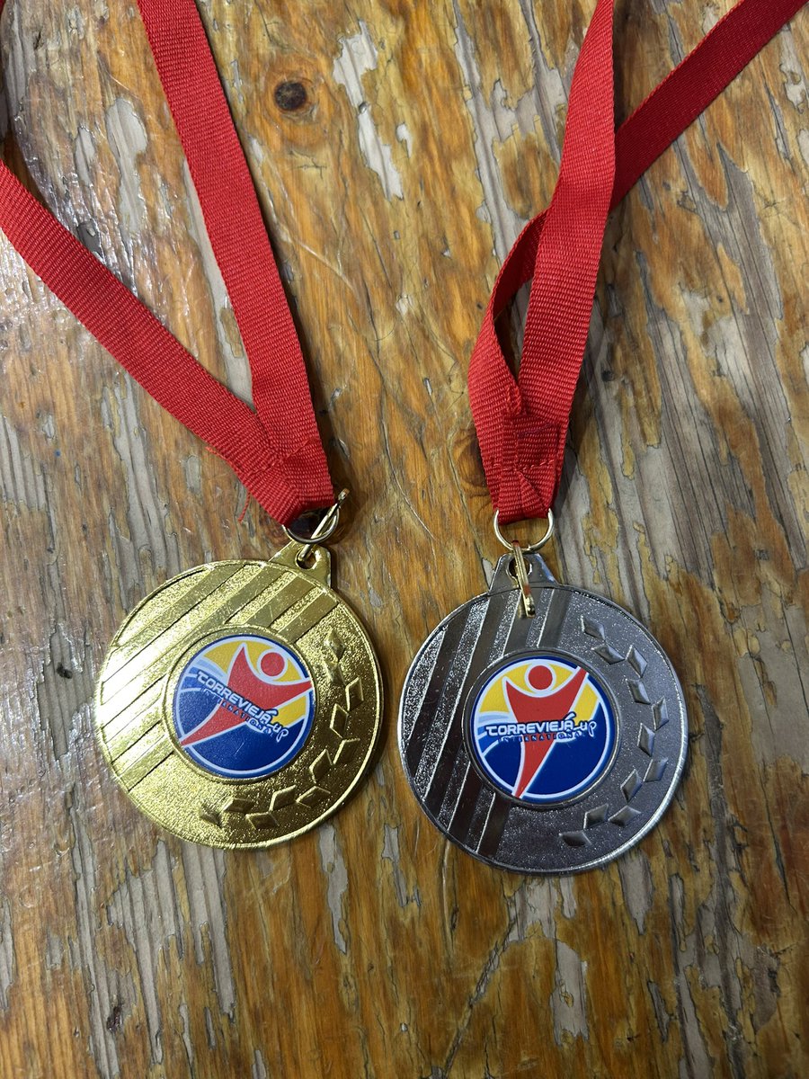 AndreuLinaresEFS (@andreulinaresfs) on Twitter photo CLUB | TORNEO |
🏆 Torneo Internacional <a href="/TorreviejaCup/">Torrevieja Int. Cup</a>
🙌 Desde el Andreu Linares EFS felicitamos a la organización
👏 Agradecemos la atención recibida por parte de todos
🩷 !2º año para el recuerdo!
🥇CAMPEÓN JUVENIL
🥈SUBCAMPEÓN INFANTIL
🏆 MVP JUVENIL
#AndreuLinaresEFS⭐️ CLUB | TORNEO |
🏆 Torneo Internacional <a href="/TorreviejaCup/">Torrevieja Int. Cup</a>
🙌 Desde el Andreu Linares EFS felicitamos a la organización
👏 Agradecemos la atención recibida por parte de todos
🩷 !2º año para el recuerdo!
🥇CAMPEÓN JUVENIL
🥈SUBCAMPEÓN INFANTIL
🏆 MVP JUVENIL
#AndreuLinaresEFS⭐️