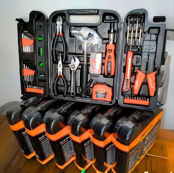 ofcpromo's tweet photo. KIT DE MACHO ALFA

Kit de Ferramentas 129 Peças com Maleta SPARTA  

De 99,99 | Por 67,97💵
CUPOM: PRIMEDAY20  📌

Link: https://t.co/ThfLovwkMj https://t.co/g5tCKljzUu