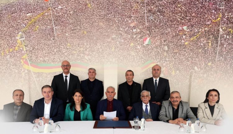 Çözüm karşıtlığı ve Judenrat realitesi

✍️ Dosya

Norm dışı güçler, bazı Judenrat zihniyetli bazı Kürt milliyetçi kesimleri ve bazı milliyetçi Türkleri barış karşıtı cephede birleştirip dijital medya üzerinden sürece karşı propaganda yürütüyor.

Detaylar: justpaste.it/irewm