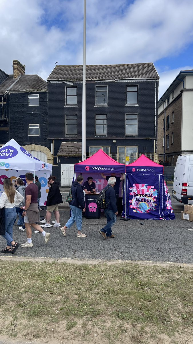 Sarah Go Green💚 (@sarah_go_green) on Twitter photo Looked like a tuff gig <a href="/OctopusEnergy/">Octopus Energy</a> at the Swansea Airshow . Far too much fun was being had to consider bills i suspect.
BUT they were still having a go. Looked like a tuff gig <a href="/OctopusEnergy/">Octopus Energy</a> at the Swansea Airshow . Far too much fun was being had to consider bills i suspect.
BUT they were still having a go.