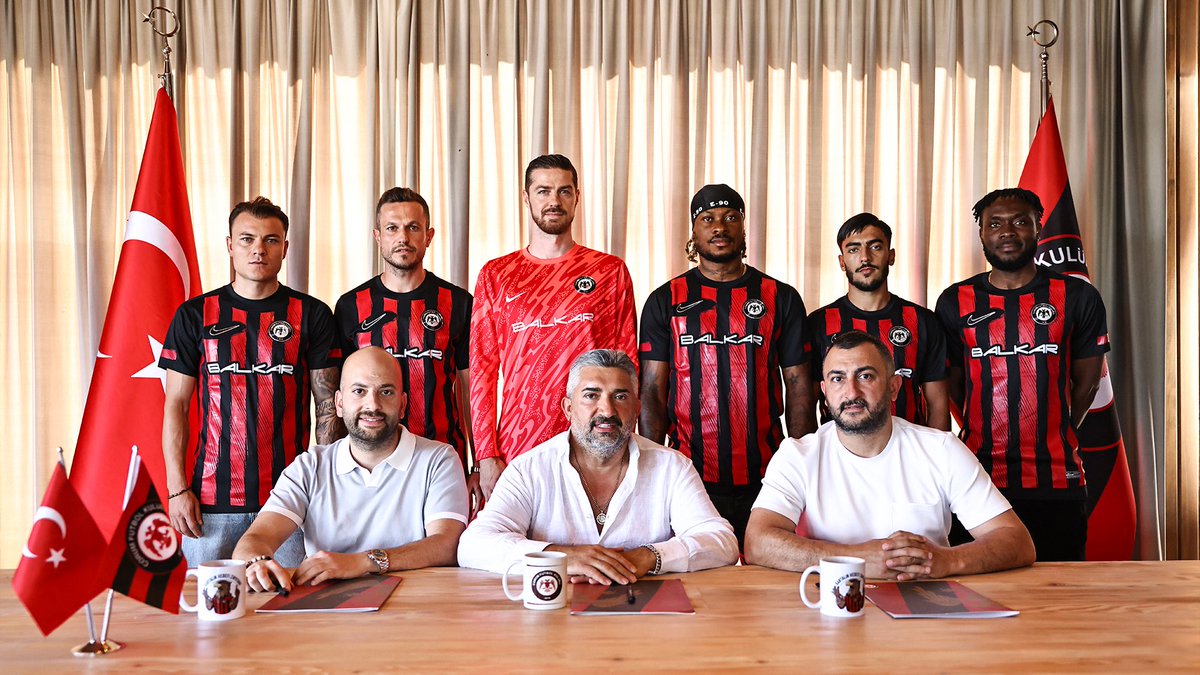 🔴⚫ Aramıza katılan futbolcular:
✅ Yusuf Erdoğan
✅ Oğuz Gürbulak
✅ Emeka Friday Eze
✅ Joseph Attamah
✅ Kenan Fakılı
✅ Ibrahim Šehić

#BizÇorumuz #çorumfk #çorum #çorumspor