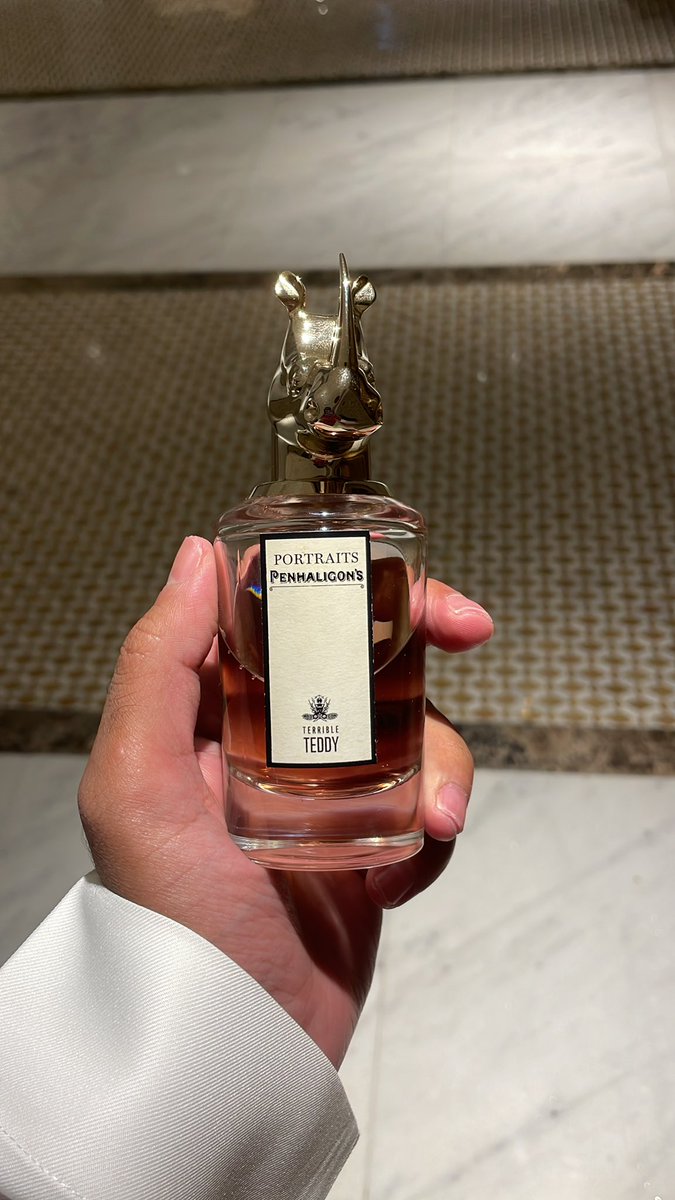 تيدي من الدار العريقة بنهليقنز
راقي جدا ومظلوم 
#رابطة_عشاق_العطور