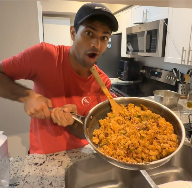trashkashval's tweet photo. 🧑‍🍳I cooked this LIVE on Stream yesterday! ...after almost burning my place down... It was FUN!!! 🍽️ What recipe should I try next!? https://t.co/95MbzYIzc0