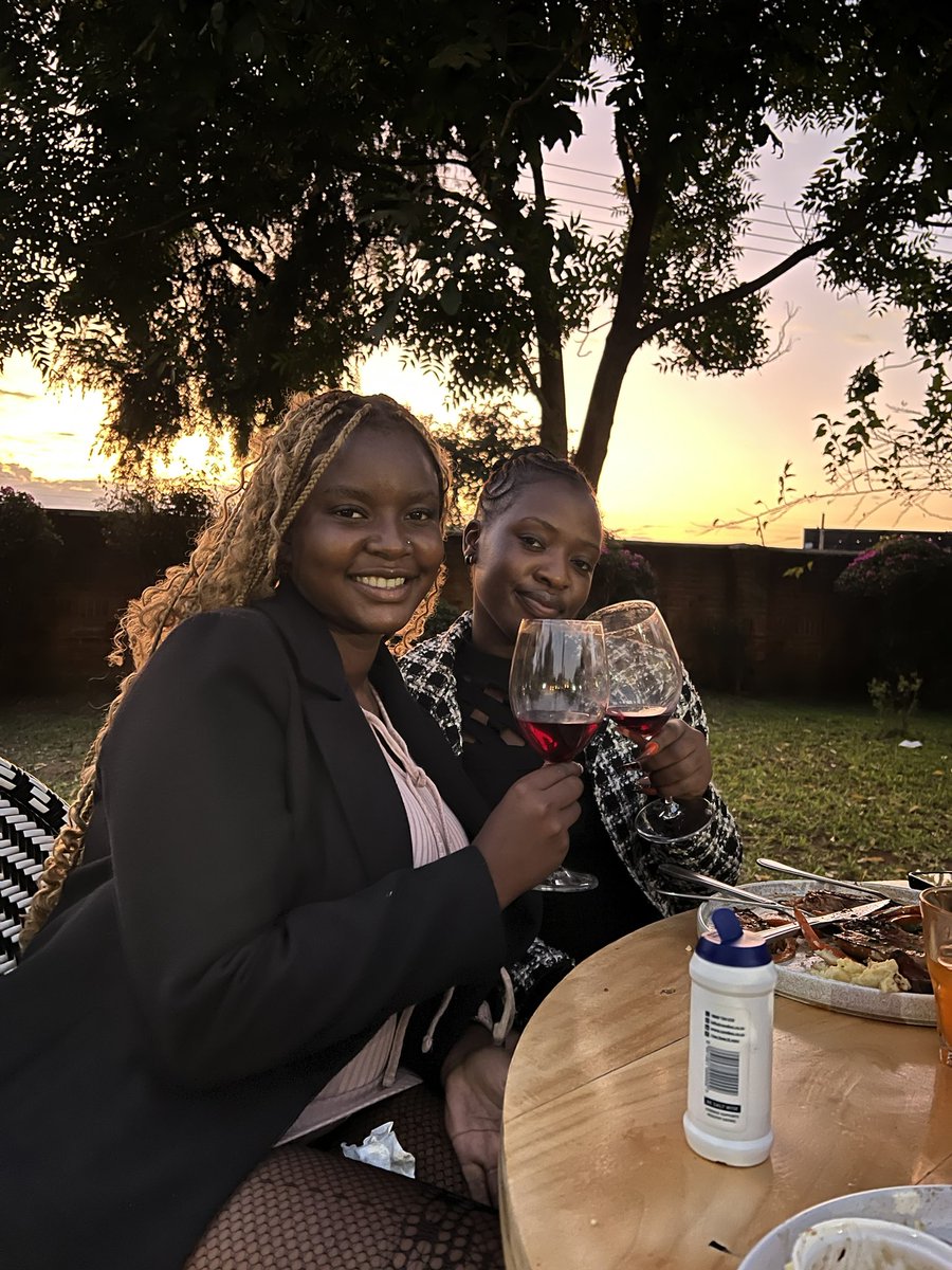 simplyfufu01's tweet image. Sunday❤️