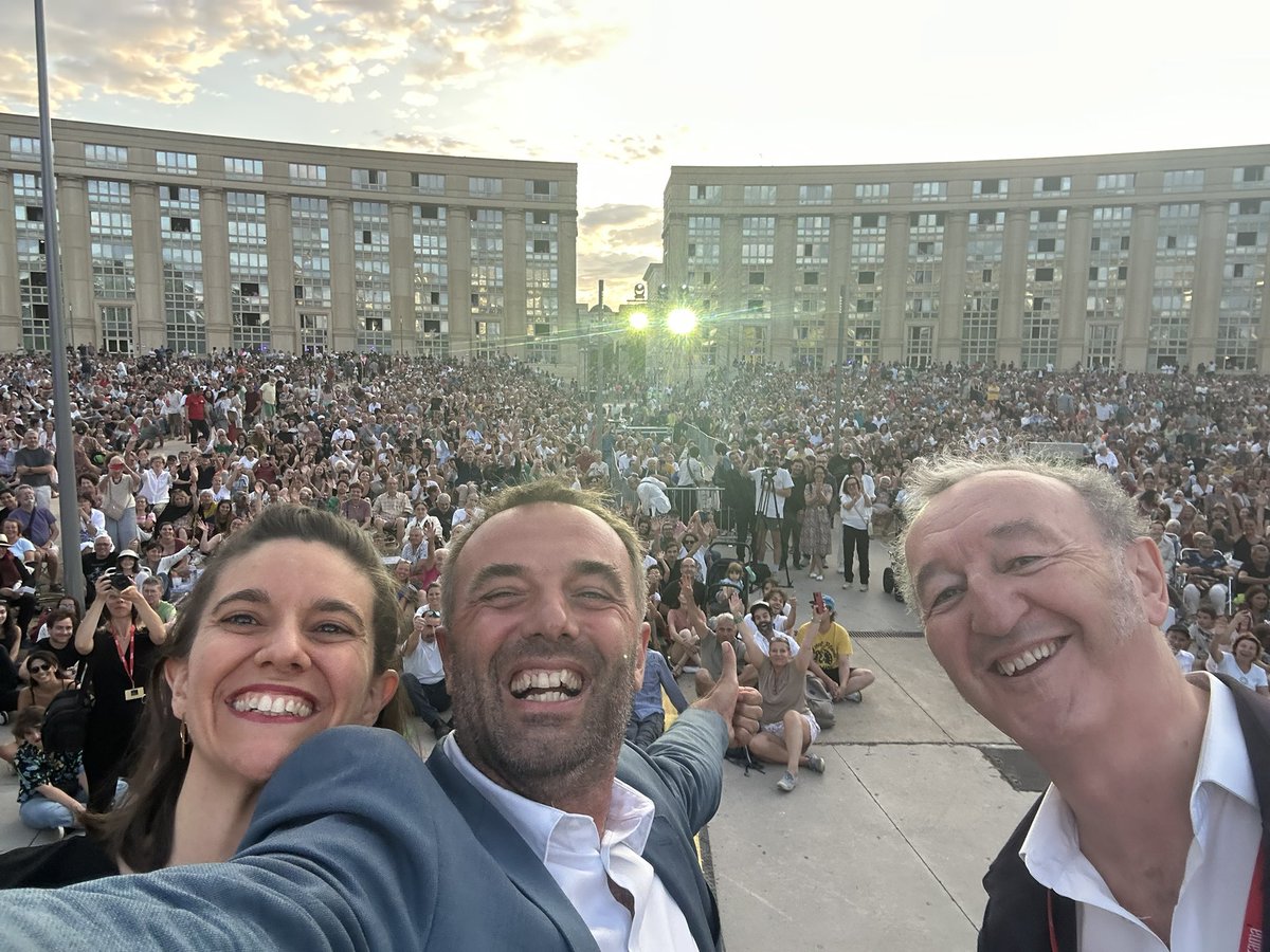 Montpellier, le choix de la culture ! 
Nous sommes près de 12 000 pour lancer la 40 eme édition du Festival Radio France. Sous la direction de Michel Orier et de la Cheffe Chloé Dufresne avec l’orchestre de #Montpellier.
La culture l’art d’être ensemble, de s’élever vers le