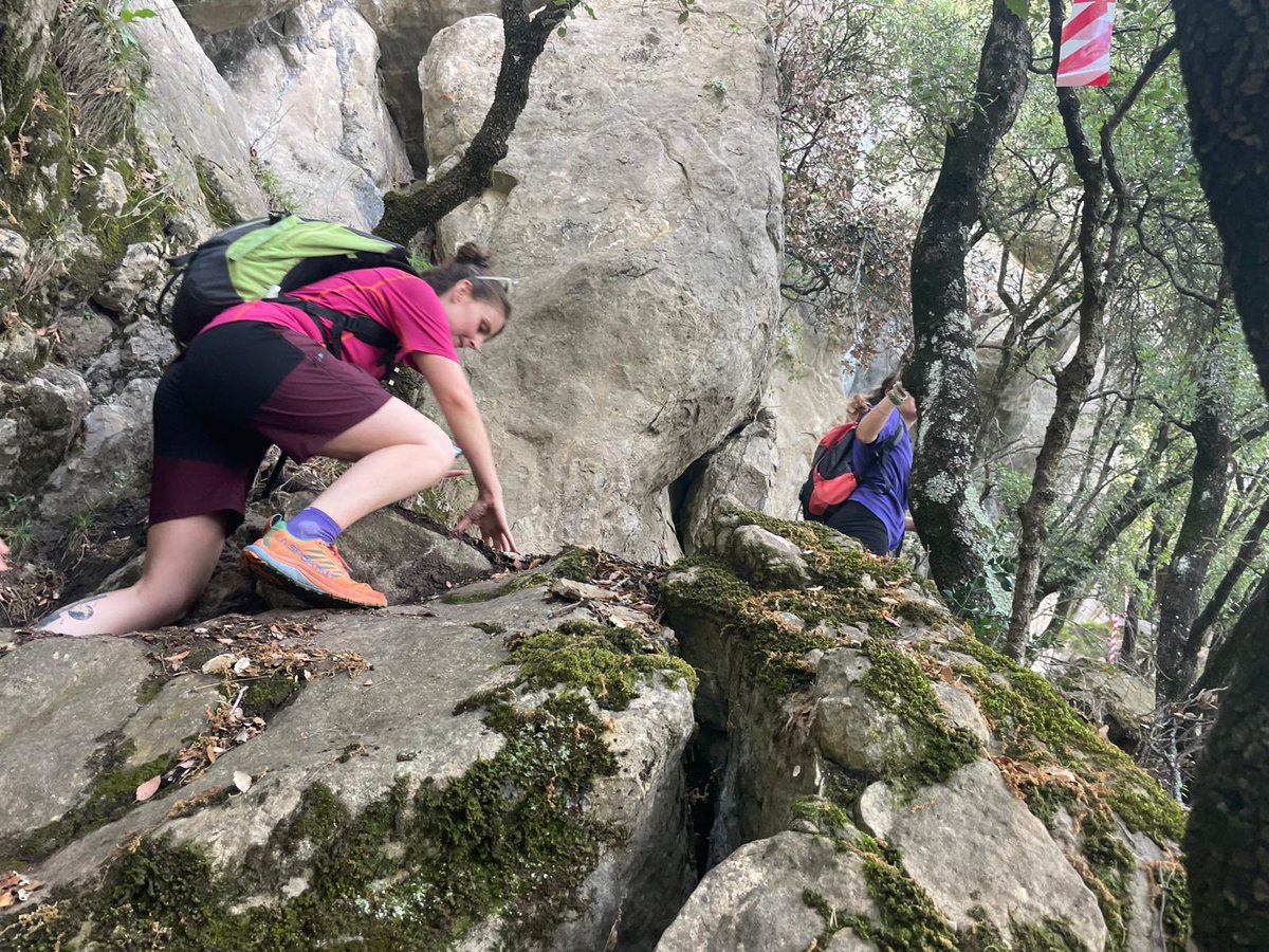 AjVilada's tweet image. Cap de setmana de 🚶🏻♀️ caminada pel pati, teatre amb @enpeyu i futbol de Festa Major 💚 verds VS 🤍 blancs.
Natura, esport, cultura i tradició a casa.
#visitvilada #vilada #elberguedà