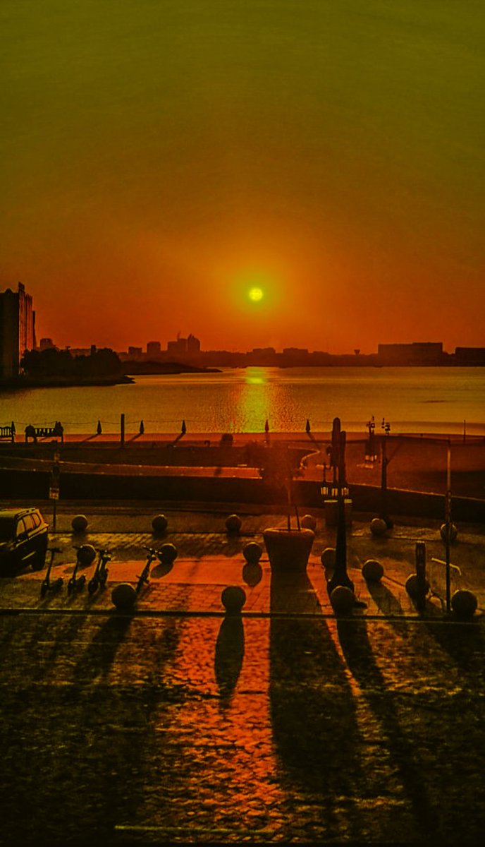 Good evening !!❤️🤍💚
A sunset pic for today !!
Happy sunday !!
📸Zmed.