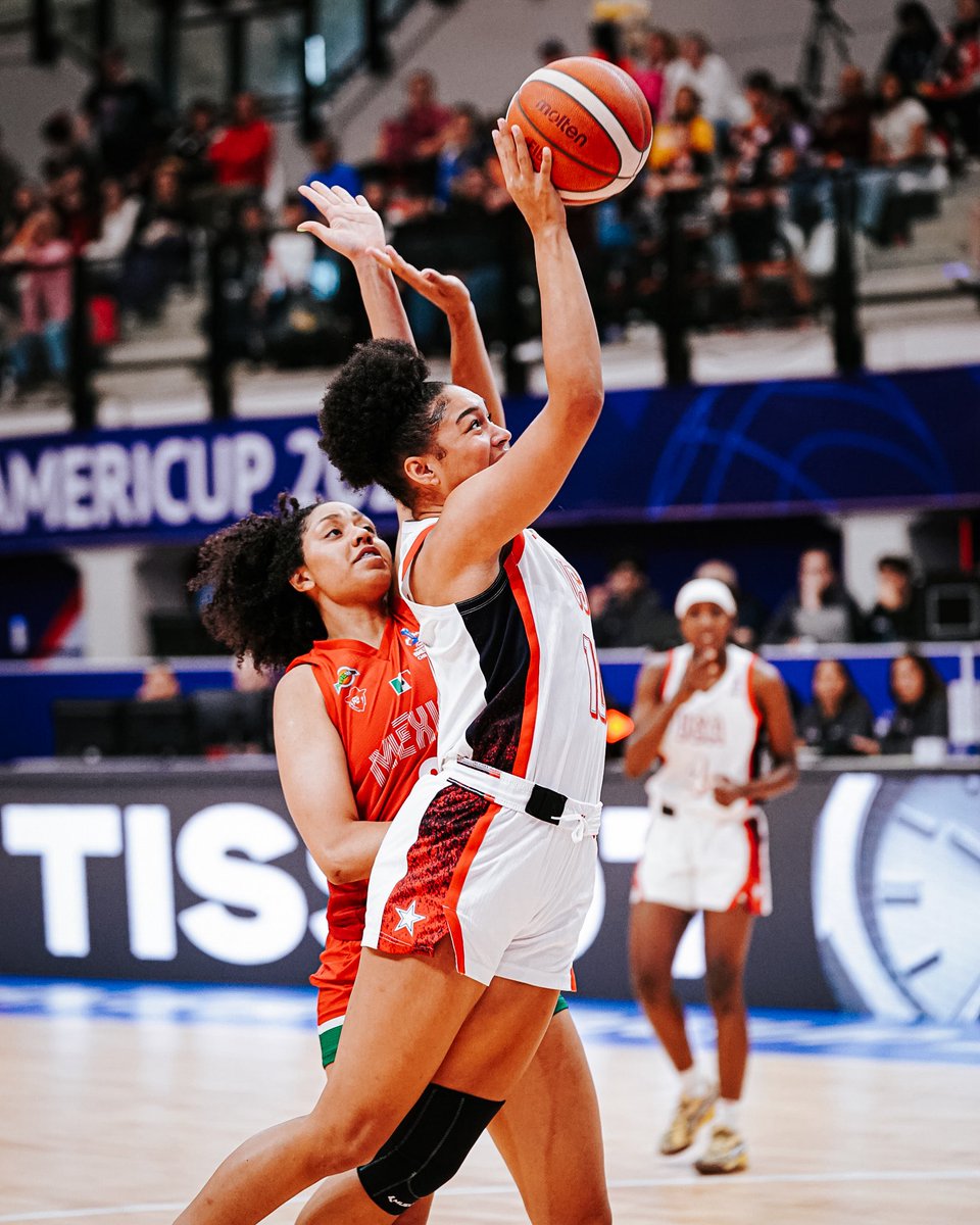 IowaWBB's tweet image. Going for Gold 🥇
🏀 Team USA vs. Brazil
📅 TONIGHT
⏱️ 7:10 pm CT
📺 courtside1891.basketball
@StuelkeHannah x @americupw