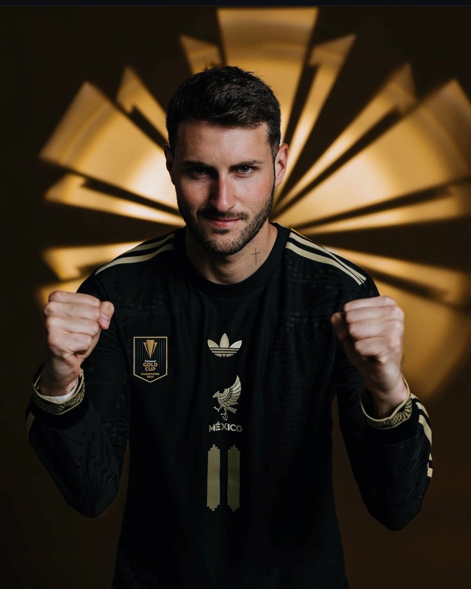 Santgimenez_'s tweet image. Listos para la final!! Vamos todos juntos por esa copa 🏆🇲🇽