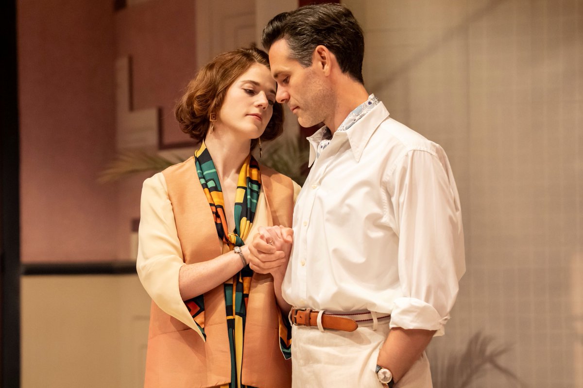 The Constant Wife <a href="/TheRSC/">The RSC</a>

Until Aug 2 ⭐⭐⭐⭐"stylish, witty &amp; delightfully clever." says #BrumHour's <a href="/DavidFoxTheatre/">David Fox Theatre</a>
Tickets: rsc.org.uk/the-constant-w…
#StratfordUponAvon