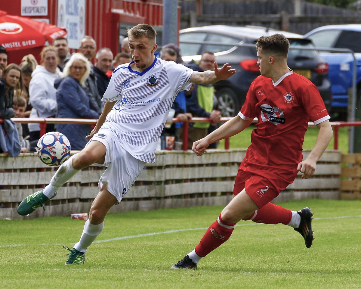 Steven Taylor 📸 (@sjt_photos) on Twitter photo Todays George Melling trophy final <a href="/LongridgeTownFC/">Longridge Town FC</a> v <a href="/FulwoodAms1924/">Fulwood Amateur AFC</a>
Full gallery ➡️ flickr.com/photos/1507795… Todays George Melling trophy final <a href="/LongridgeTownFC/">Longridge Town FC</a> v <a href="/FulwoodAms1924/">Fulwood Amateur AFC</a>
Full gallery ➡️ flickr.com/photos/1507795…