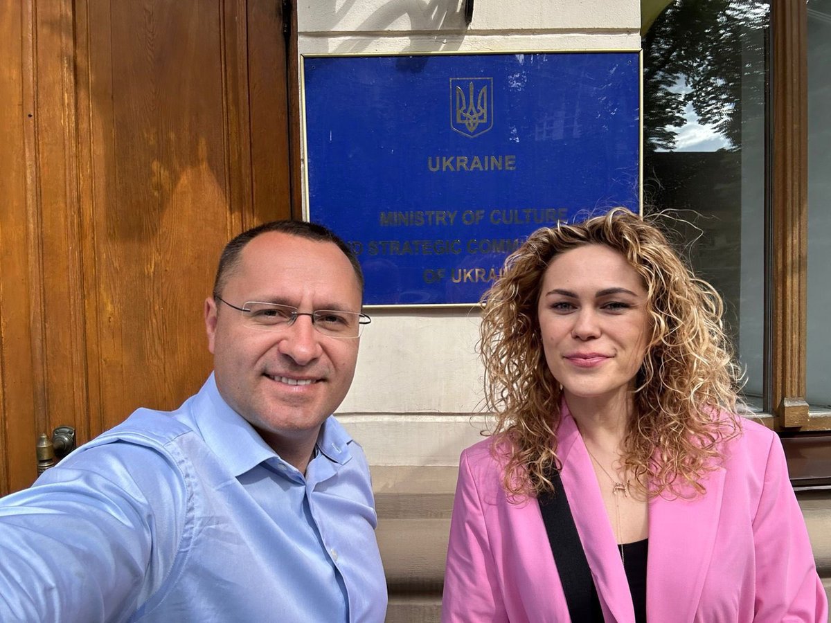 AmbVasyl's tweet image. Our first university English professor was a serious man. A retired Colonel and former Soviet military intelligence officer, he brought with him extensive experience as a Cold War consultant in Egypt and other strategically important regions. His teaching methods were strict and…