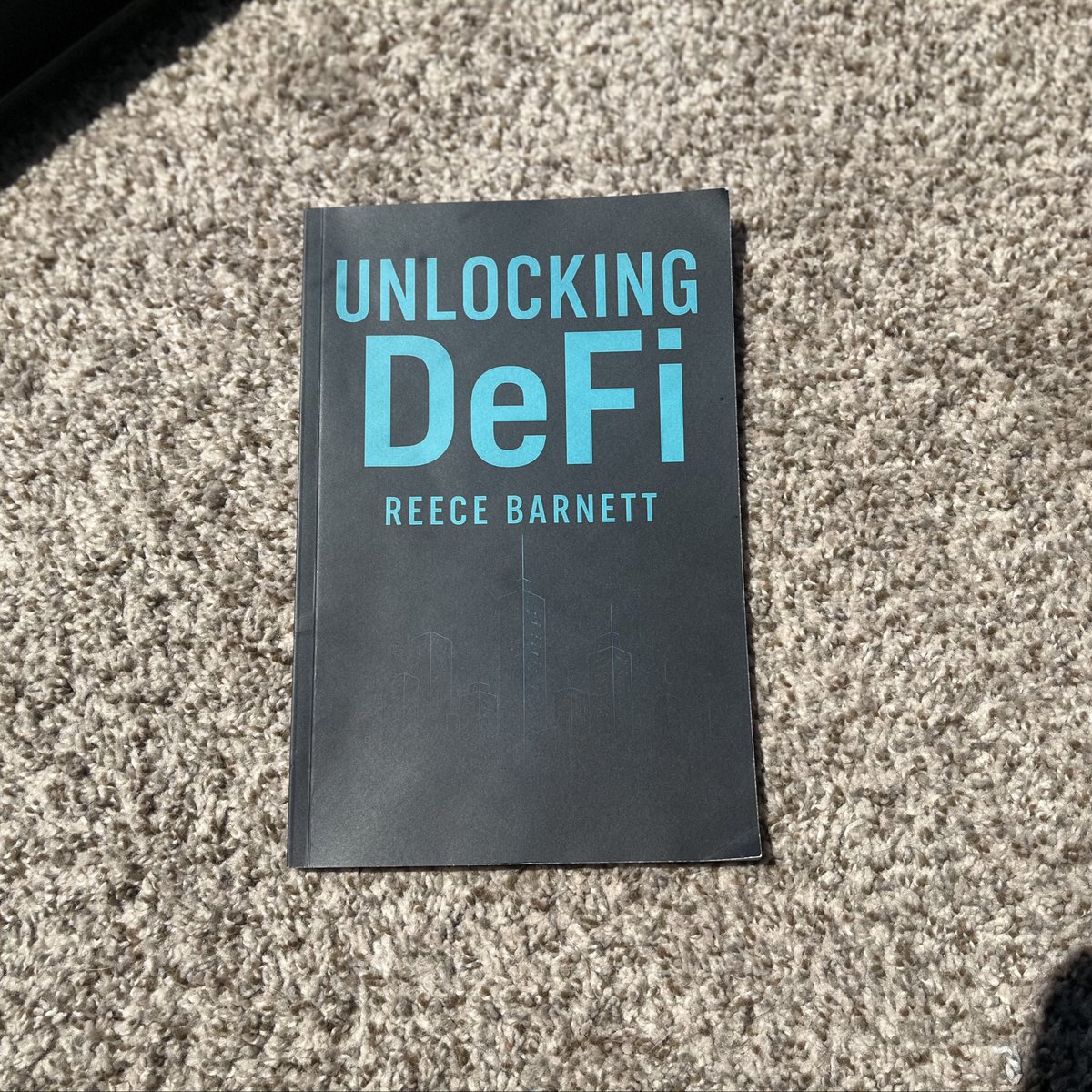 just read a book that AI assisted in creating and publishing

find a way to use AI right and you can add a lot of value in people’s lives

im bullish on blockchain beginner books for education. shoutout to <a href="/ReeceSolana/">Reece</a> 🔓