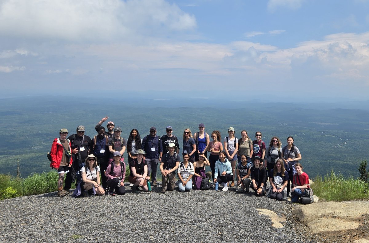 CSEE_SCEEmtgs's tweet image. A real success for the Mont Mégantic field trip! 🌄🎉
Une belle réussite pour la sortie de terrain au Mont Mégantic ! 🌄🎉