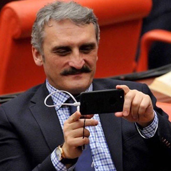 izzetcapa's tweet photo. Çapsız herif…
AKP’li Ahmet Hamdi Çamlı’nın paylaşımları:

"Aziz millet ve büyük devlet, kanlı 1923 darbesiyle hesaplaşmadan ve helalleşmeden yeni, terörsüz ve büyük devlet yolunda ilerleyemez!"

"Getirilen de Cumhuriyet değil Çamuriyet'ti." https://t.co/qdn0pkzr8R