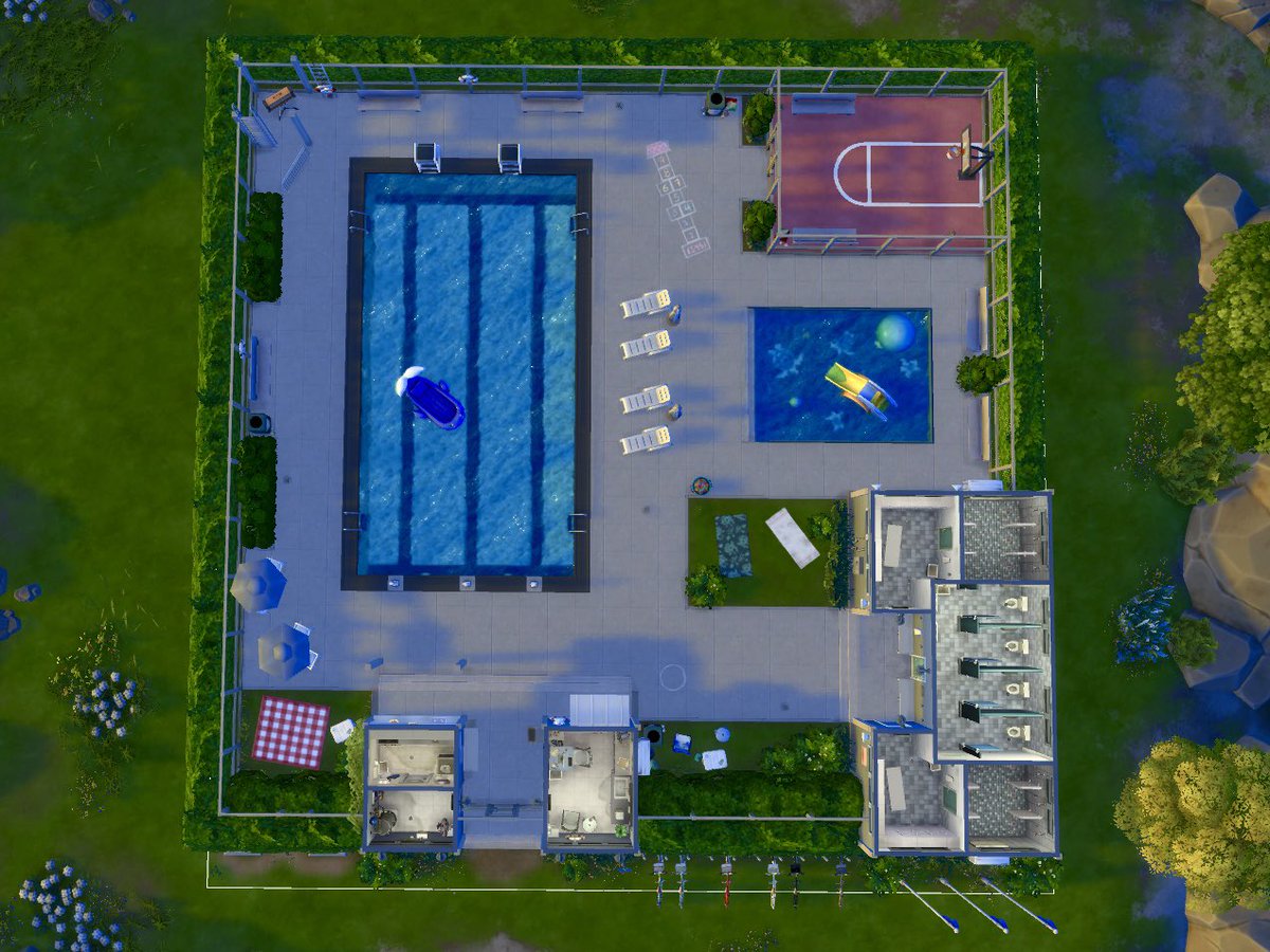 I never knew what to do with this lot in Copperdale since it’s placed so weird with no attachement to the street or a pathway (BridgeCreek Drive) - today I made a pool on this lot 🏊‍♀️💚

Now up on my gallery: kityyla 

#ShowUsYourBuilds #Sims4Builds #TheSims4 #TheSims #Sims4 #TS4