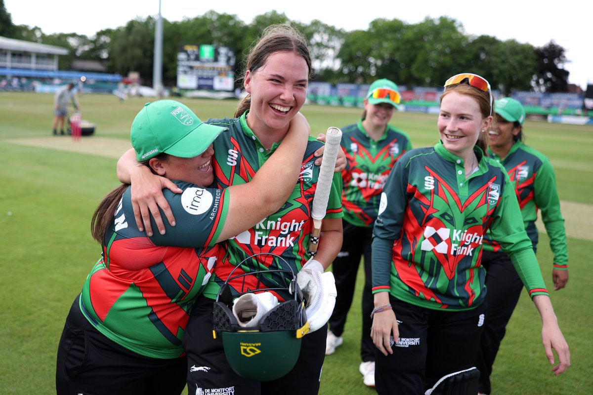 𝗧𝗛𝗥𝗘𝗘 𝗜𝗡 𝗔 𝗥𝗢𝗪 🔥 

A third successive victory for <a href="/leicswomenccc/">Leicestershire CCC Women 🦊</a>, who won a final over thriller against the Falcons this afternoon. 🍿 

#Foxes🦊